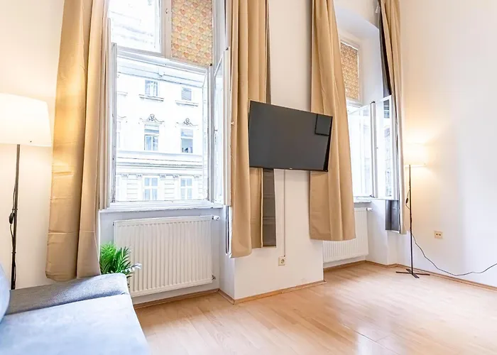 City-Linked 2Br Apartment Near Wiener Stadthalle