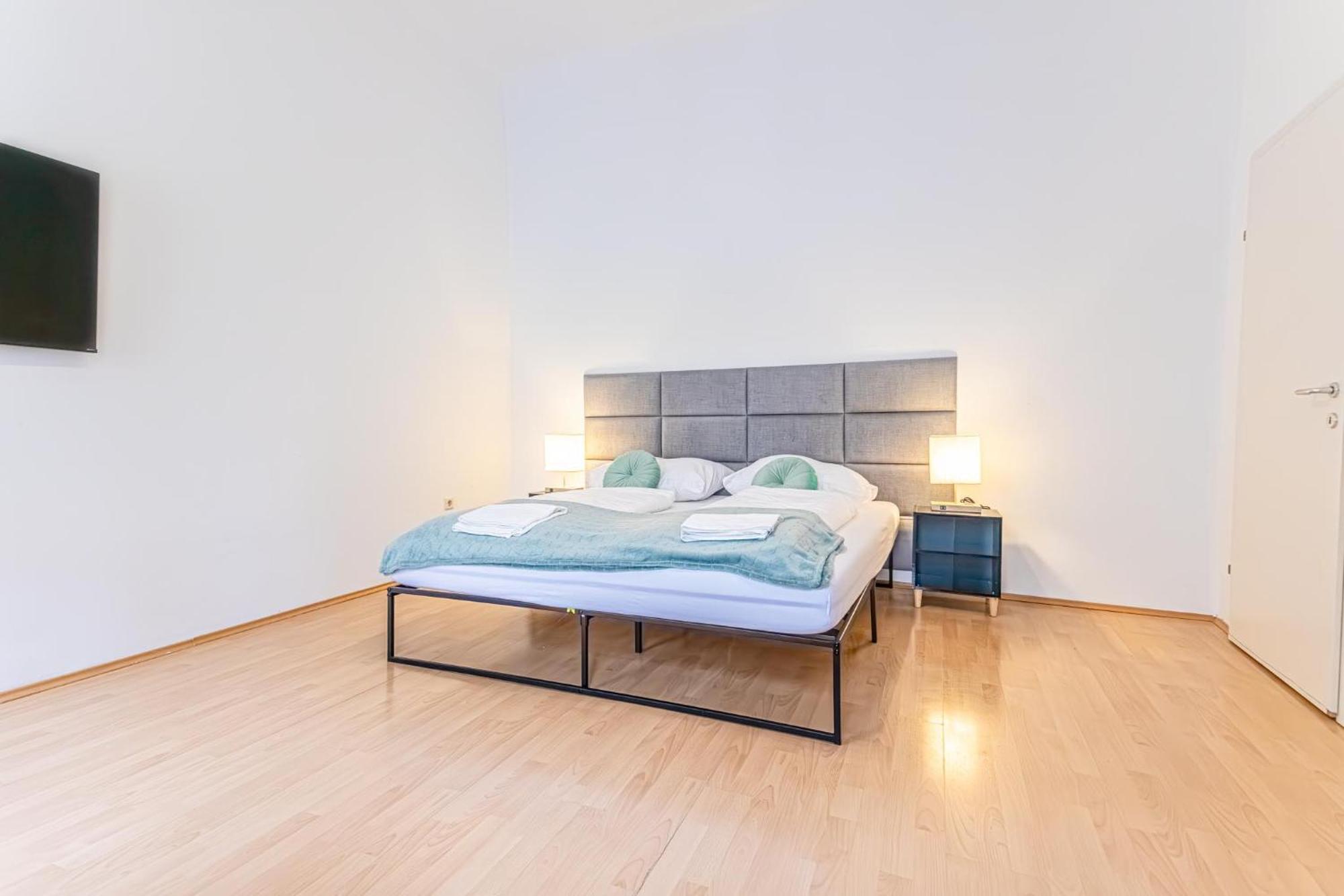 City-linked 2br Near Wiener Stadthalle * Vienna