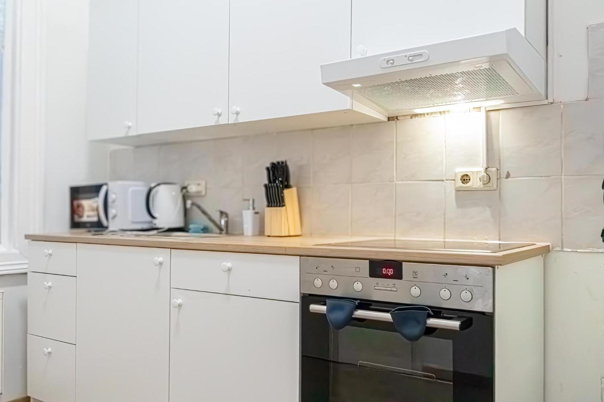 City-linked 2br Near Wiener Stadthalle Appartamento Vienna
